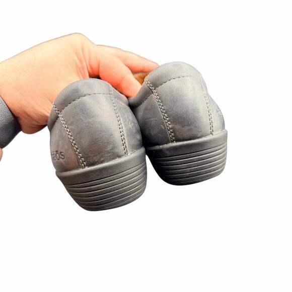 Taos Character Leather Slip-On Shoes Gray Zip Comfort Women’s Size 7 - Picture 4 of 13